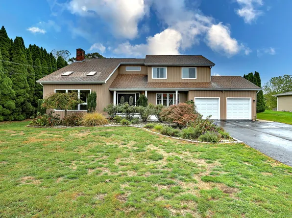 91 Angela Drive, East Haven, CT 06512