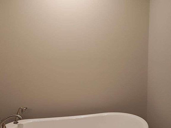 5th image of 19 Plymouth St NE #2
