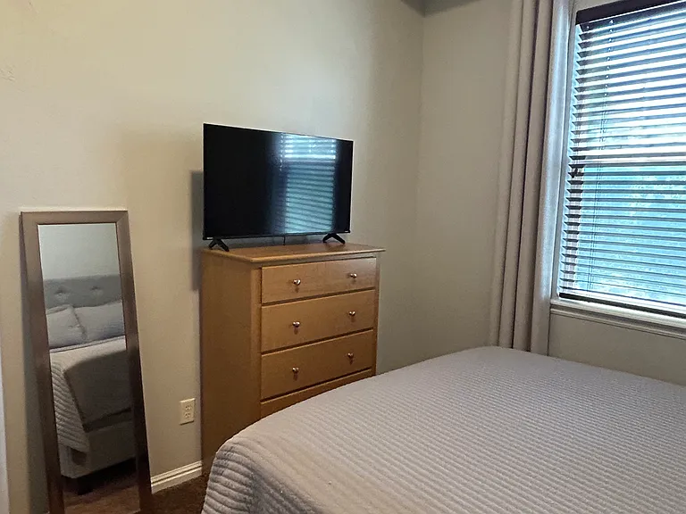 536 W Birch Park Dr — Photo 2