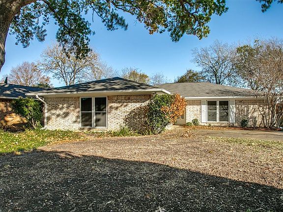 2nd image of 1655 Juniper Ln