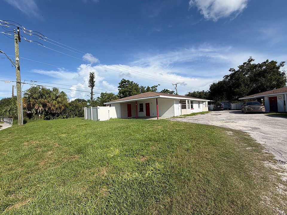 1st image of 1909-1911 58th Avenue Dr W