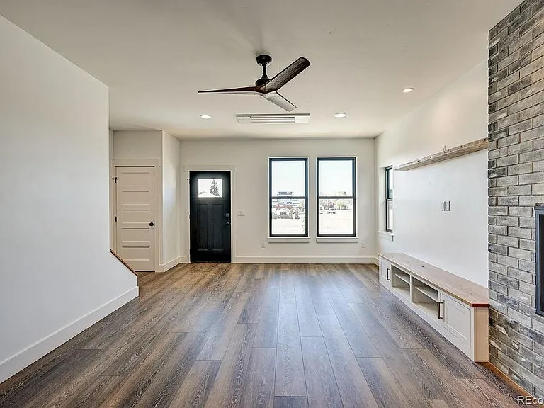 426 Pinon St — Photo 8