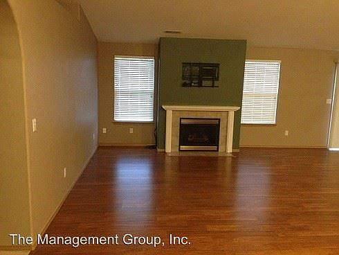 2nd image of 15205 NE 91st St