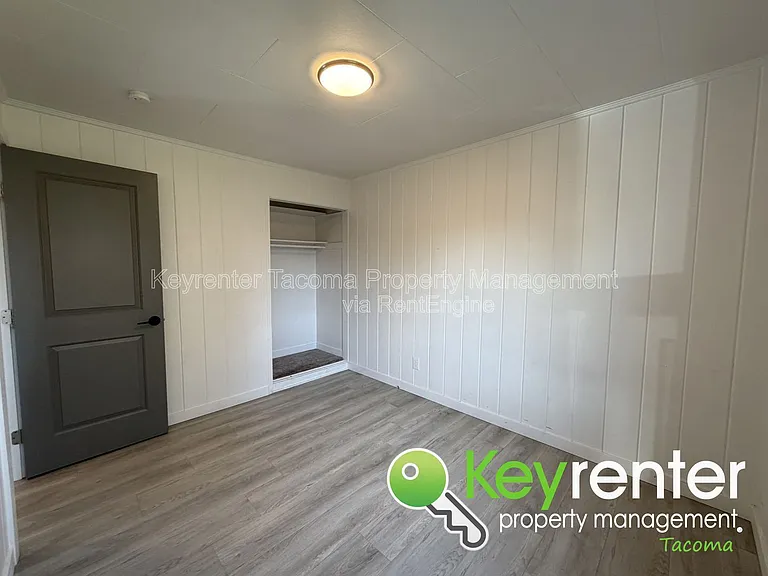 1823 S Sprague Ave — Photo 10