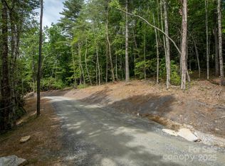 99999 Bulling Creek Rd, Hendersonville, NC 28739