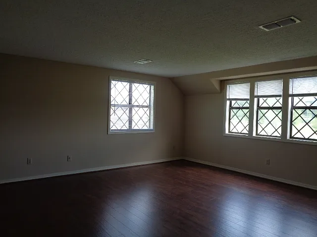 1041 Phillips Hill Rd — Photo 26