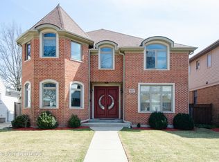 9027 Menard Ave, Morton Grove, IL 60053