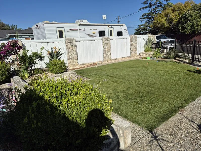3 bed, 1652 sqft, $3,500 — Photo 2
