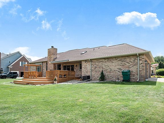 4th image of 220 Minges Hills Dr