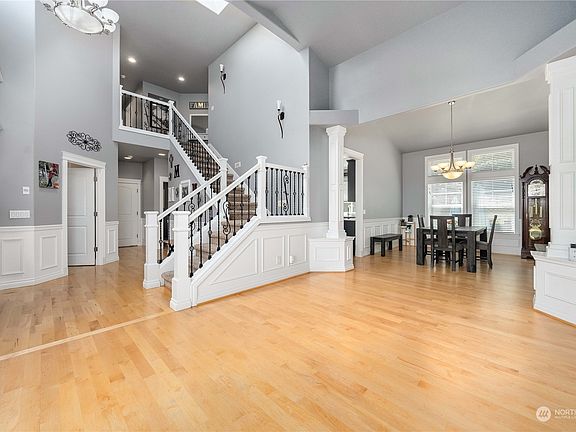4th image of 16624 140th Avenue E