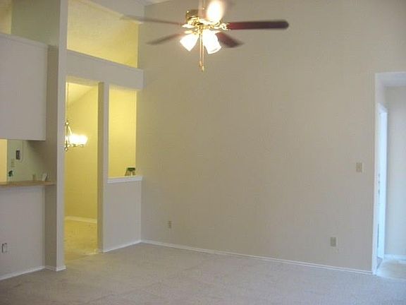 3rd image of 2617 Butterfield Dr
