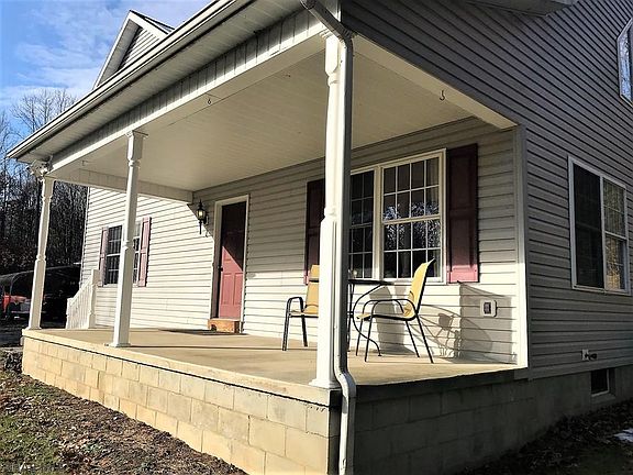3rd image of 297 White Oak Ln