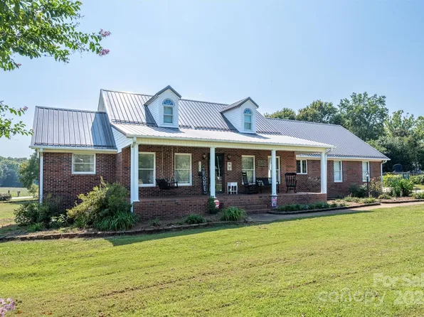 104 Belaire Cir, Shelby, NC 28152