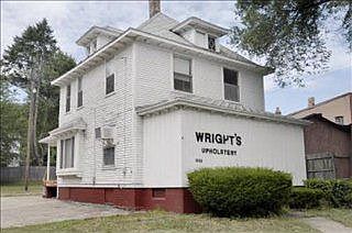 1st image of 1005 Douglas Ave