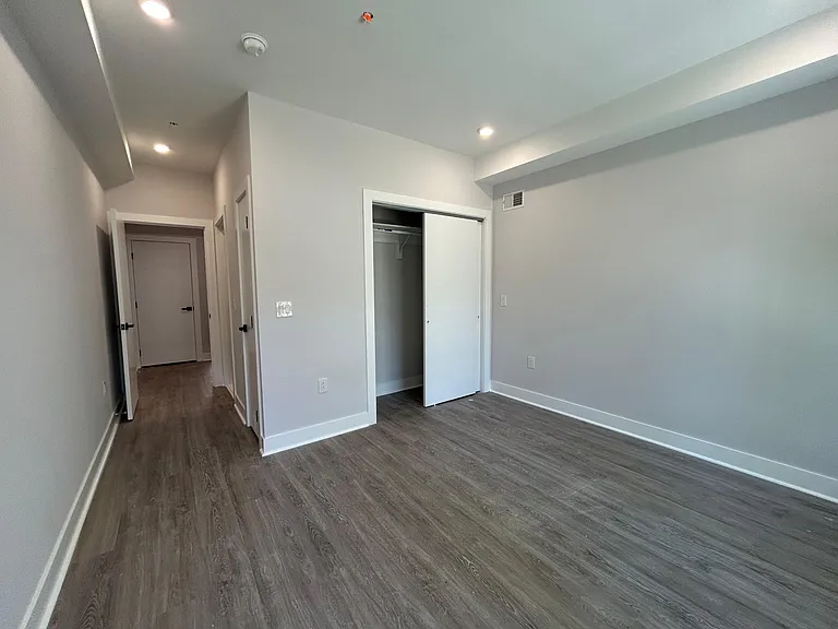 2205 N Franklin St #1 — Photo 8