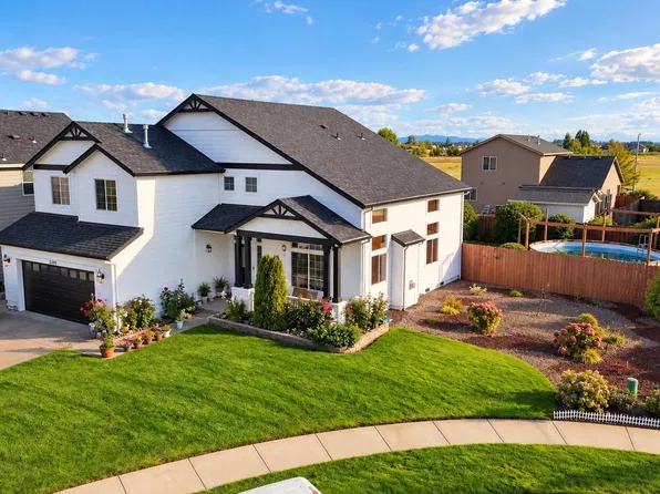 3268 Reed Ave, Woodburn, OR 97071