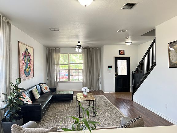 3rd image of 2728 Waterdance Dr