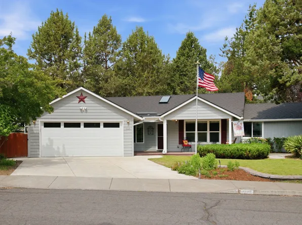 1105 SE Palmwood Ct, Bend, OR 97702