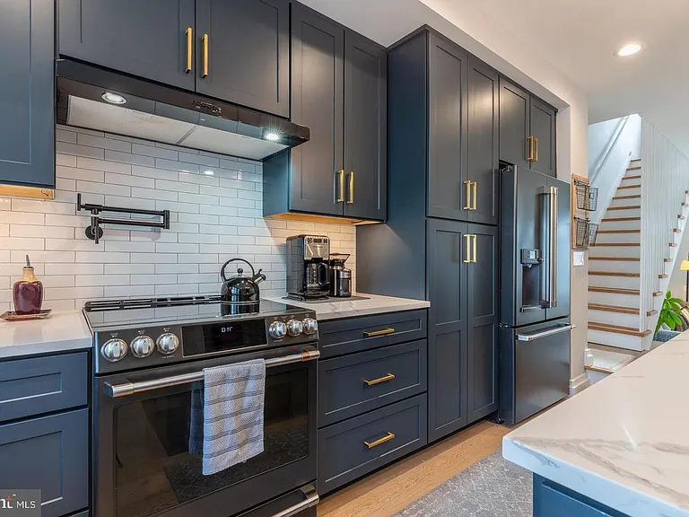 3401 Hamilton St #6 — Photo 25