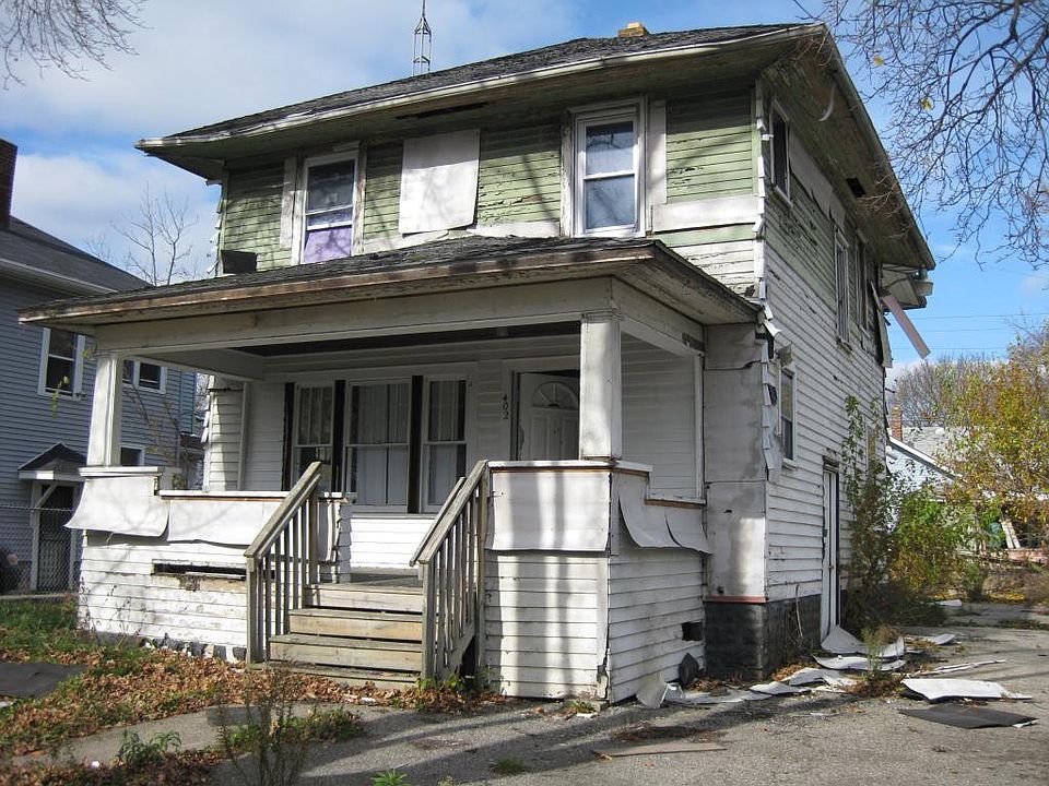 2nd image of 402 Josephine St