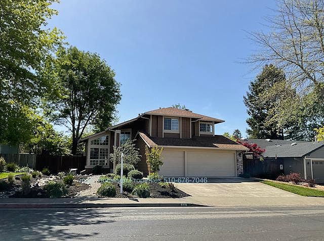 1st image of 9456 Wellington Cir