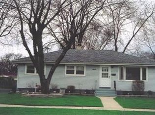 520 N Arbogast Ave, Griffith, IN 46319