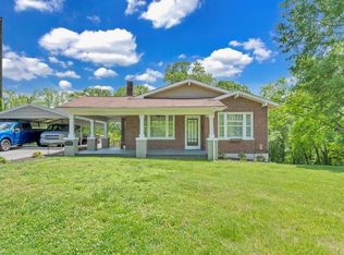 370 Bassett Heights Rd, Bassett, VA 24055