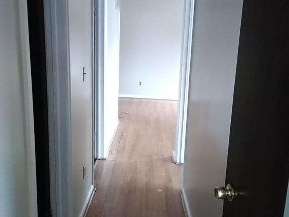 4th image of 15 Park Ave APT 301C