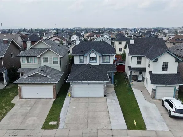 136 E Saddlecreek Ter NE, Calgary, AB T3J 4A6