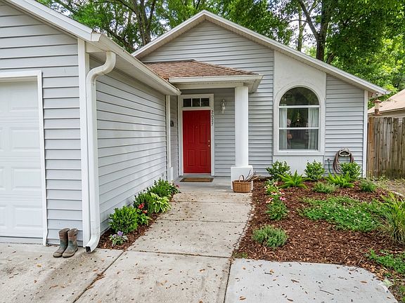 2nd image of 2027 SW 73rd St