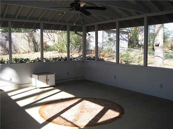 2nd image of 3399 Gatewood Dr
