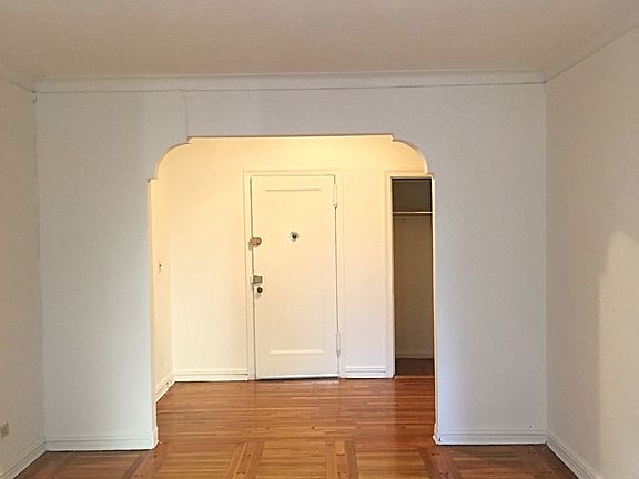 5th image of 4707 41st St #3rd