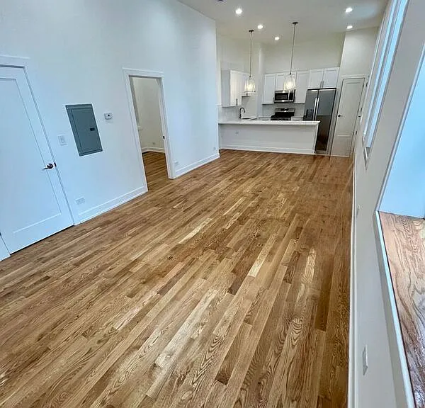 1924 S Throop St #1 — Photo 14