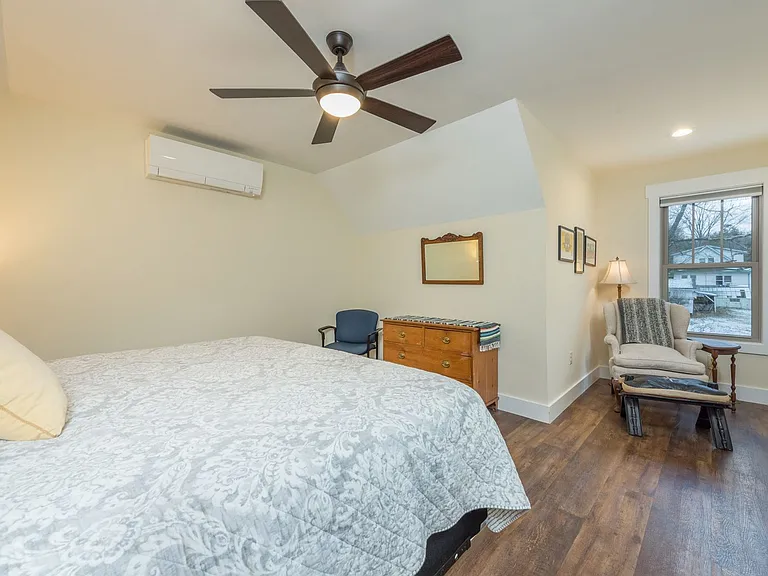66 Terry Estate Dr — Photo 12