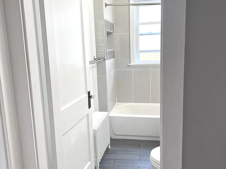 181 Auburndale Ave — Photo 9