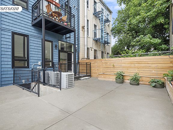4th image of 906 Herkimer St APT 1