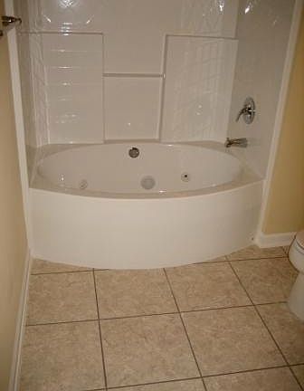 5th image of 150 F4 Oak Towne Dr