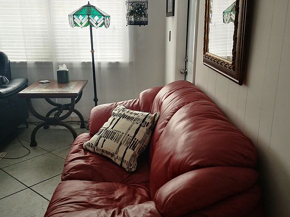 4th image of 1715 N Palmway