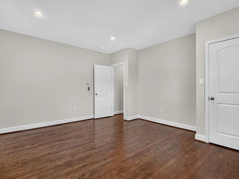 6216 Goodview St — Photo 21