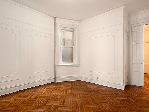 4th image of 271 6th Ave APT 3