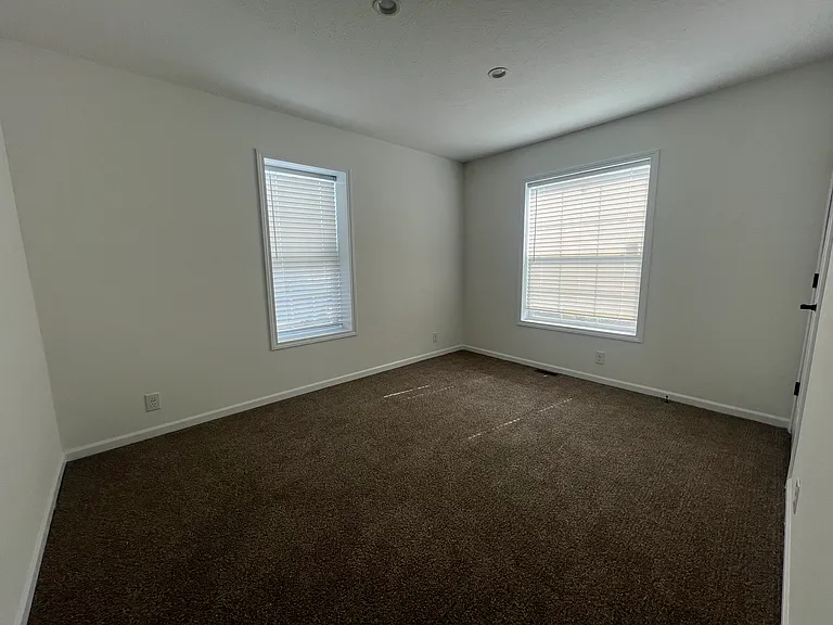 Hunters Glen — Photo 19