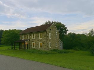 4365 Coffeetown Rd #2, Coplay, PA 18037