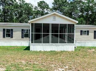 818 Pearlie Rd, Dillon, SC 29536