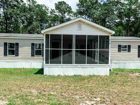 818 Pearlie Rd, Dillon, SC 29536