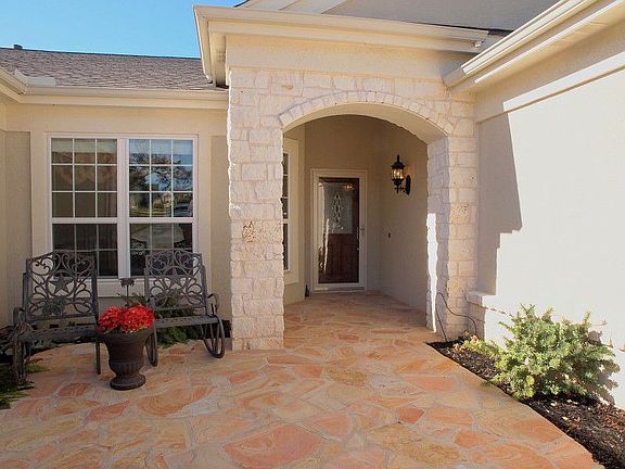 3rd image of 301 McKinney Falls Ln
