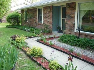 8818 Powderhorn Ln, Indianapolis, IN