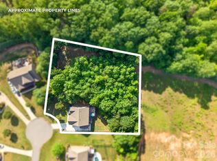 6410 Willow Farm Dr, Denver, NC 28037