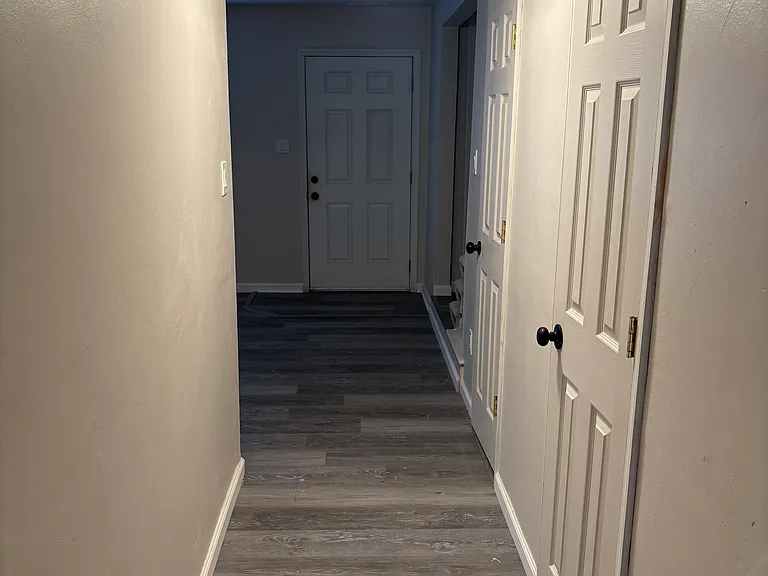 813 S Grosvenor Ct — Photo 12