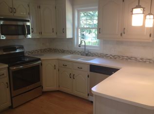 53 Cromwell Pl, Old Saybrook, CT 06475