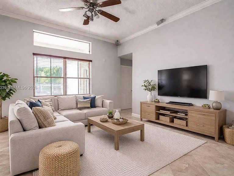 777 Tanglewood Cir — Photo 5